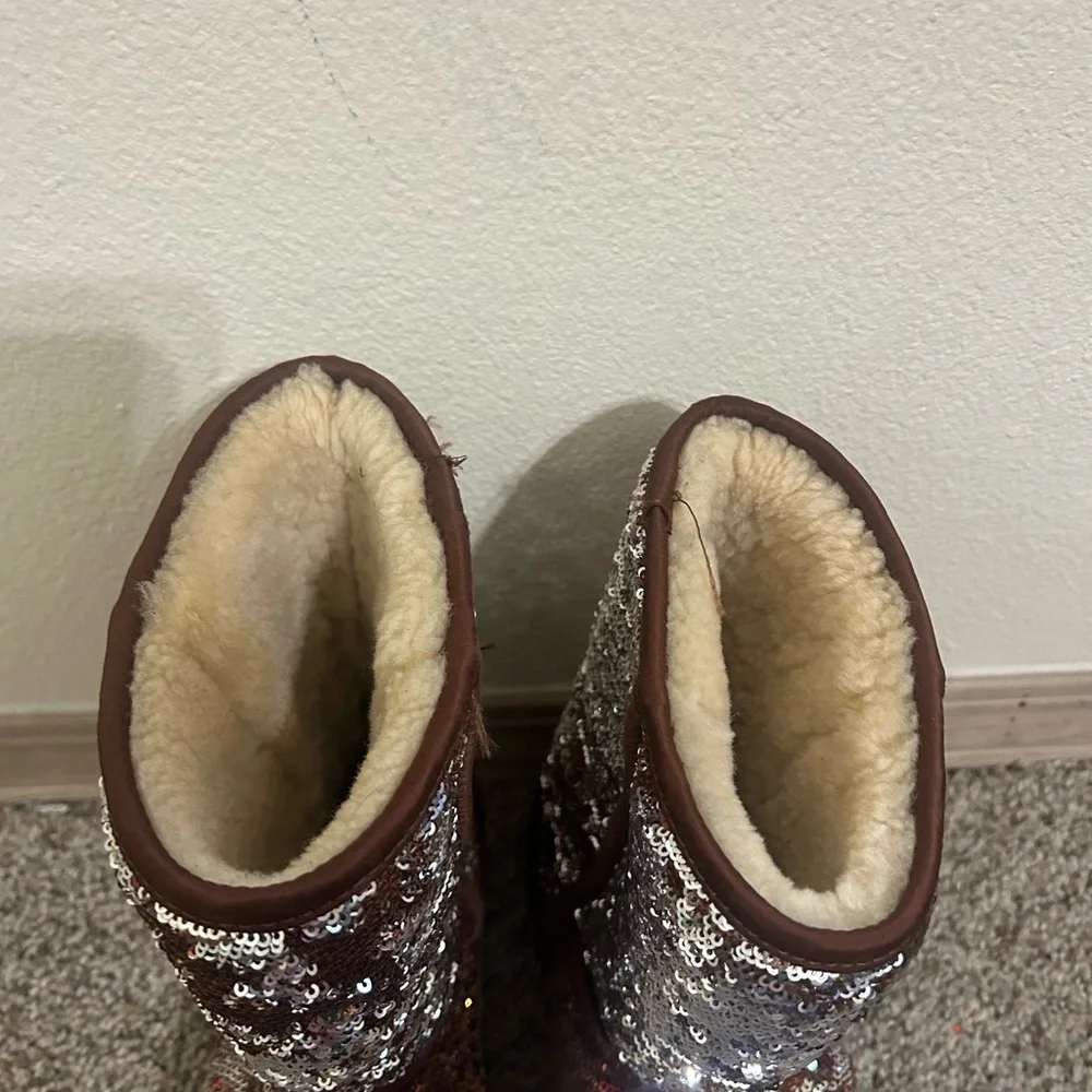 UGG Classic Short Australia Brown Silver Sparkle Sequin Boot Women's Size 8